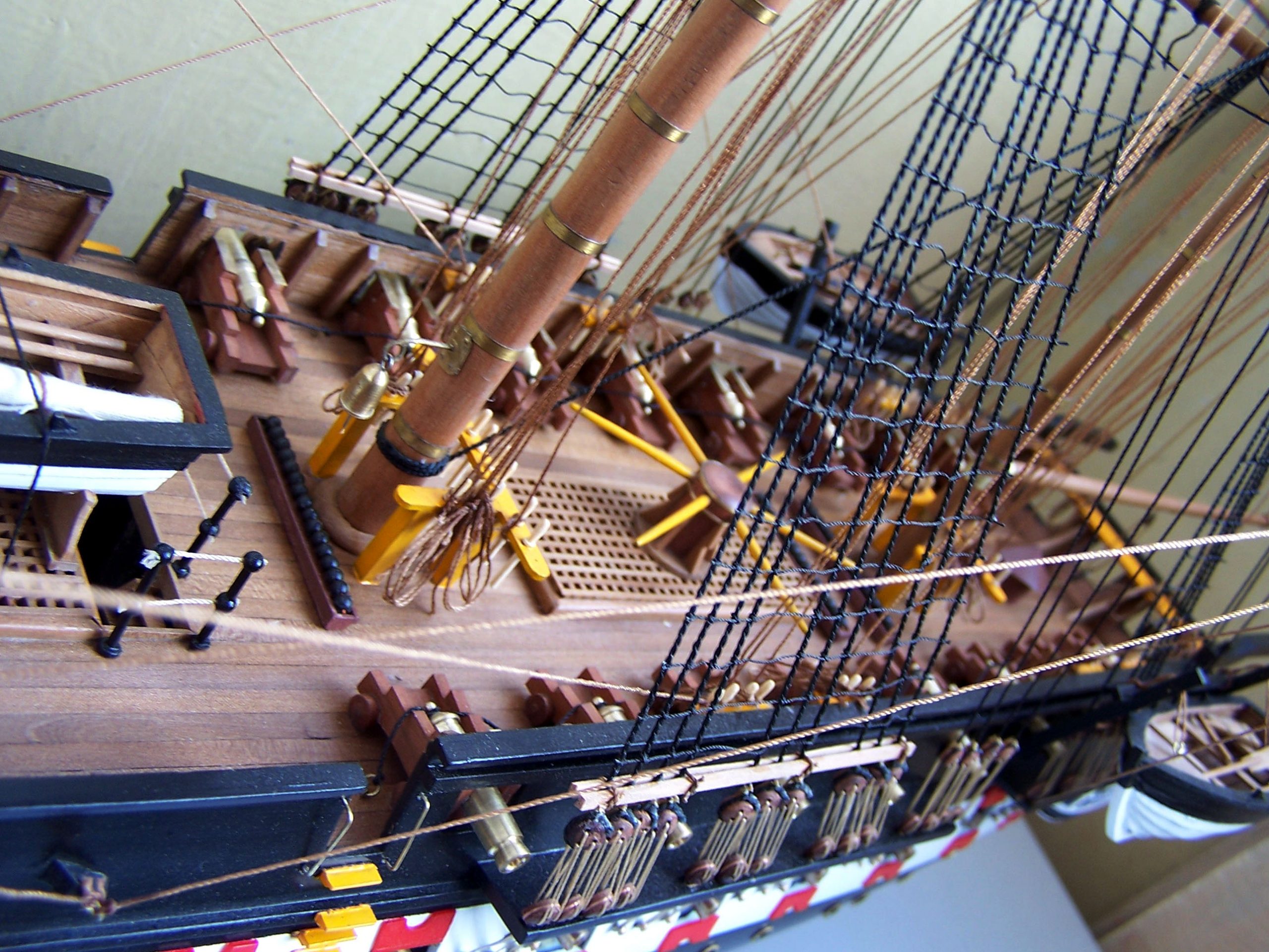 Moonen modified the hull of the fifth Martinique model - Mayflower Modeling